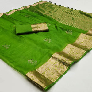 green-floral-foil-with-woven-border-organza-saree-1