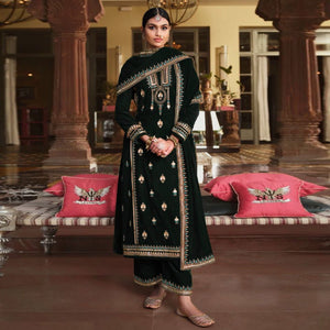 green-embroidered-velvet-pakistani-suit