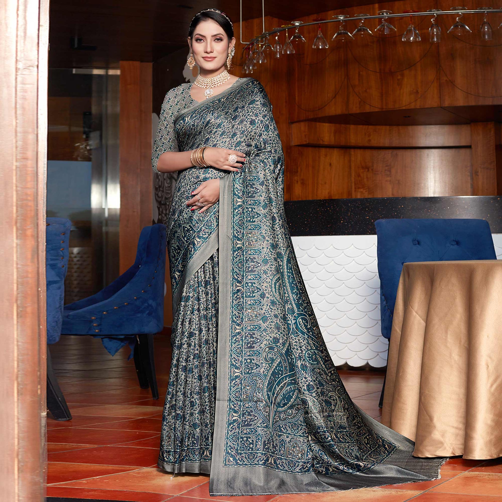 grey-digital-printed-pashmina-saree-2