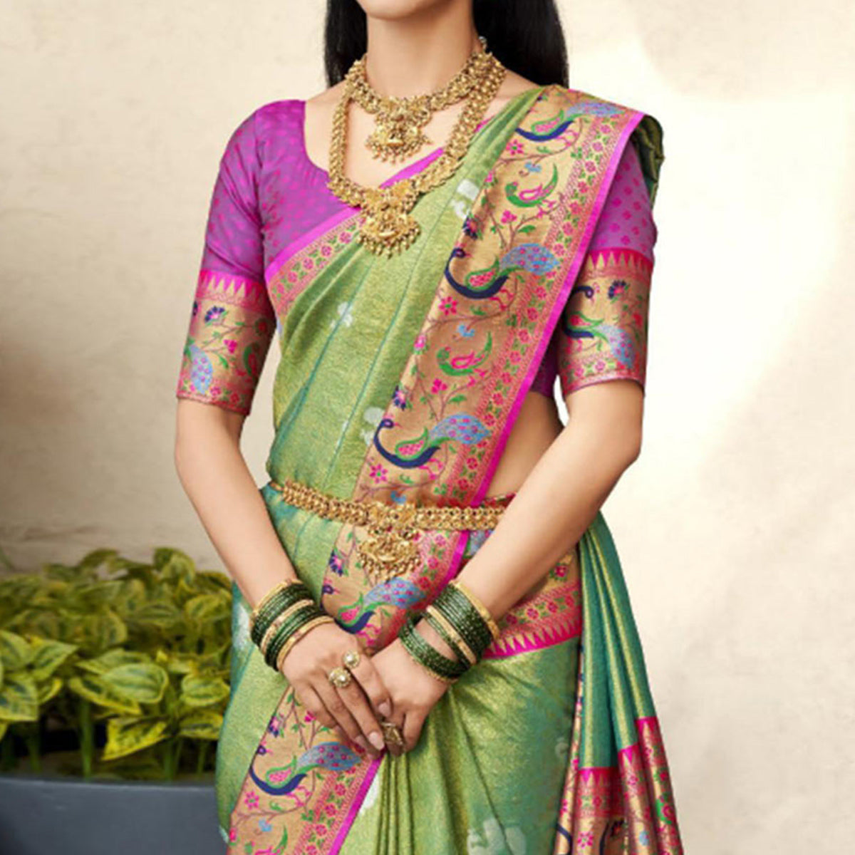 green-woven-kanjivaram-silk-paithani-saree-with-tassels