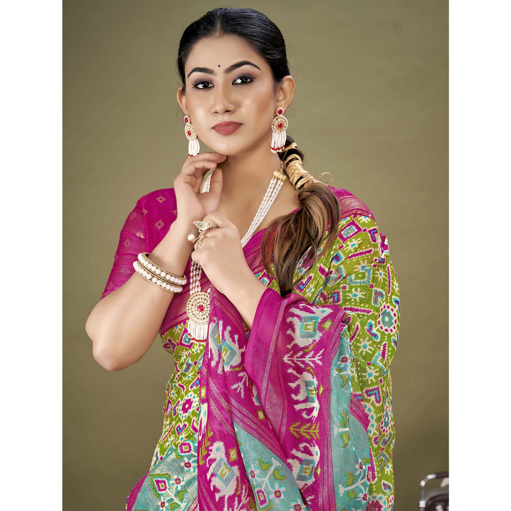 green-printed-jute-patola-saree