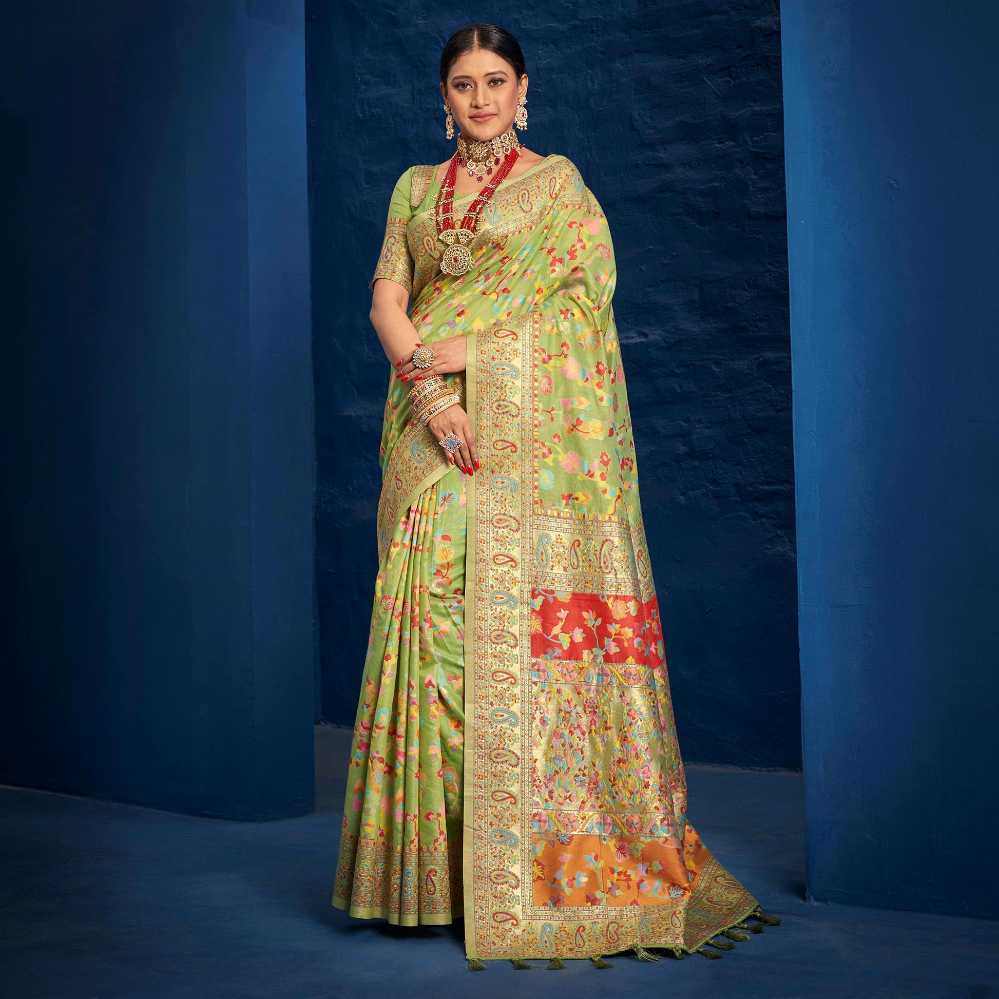 green-woven-art-silk-saree-with-tassels-10