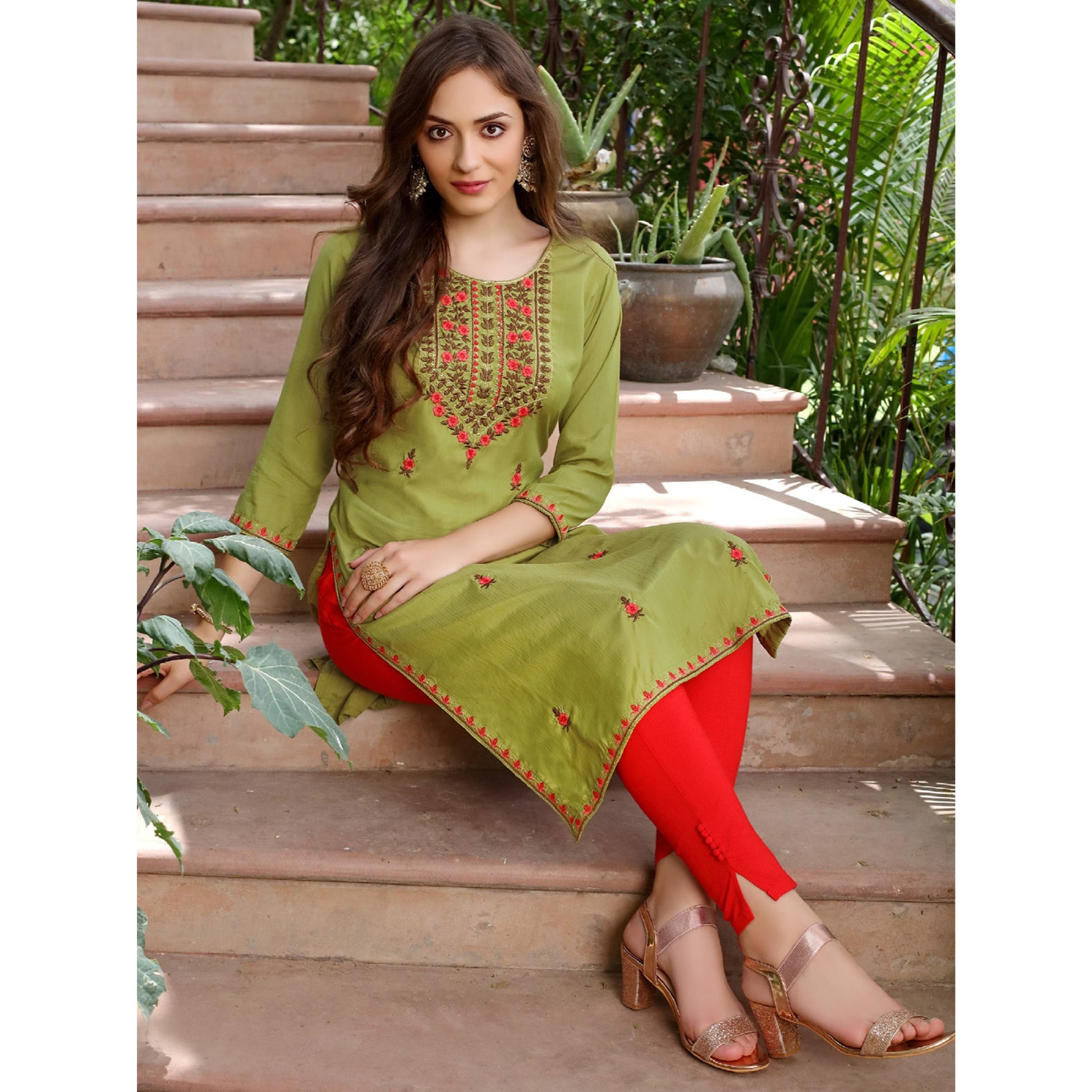 green-floral-embroidered-muslin-kurti