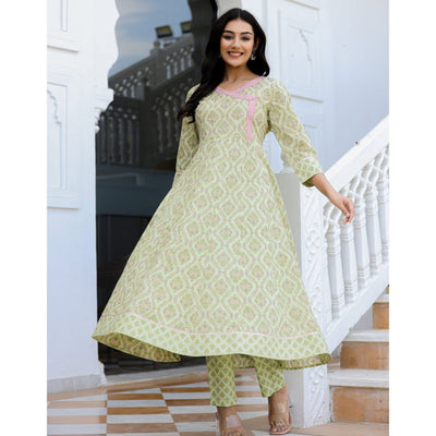 green-floral-printed-pure-cotton-anarkali-suit