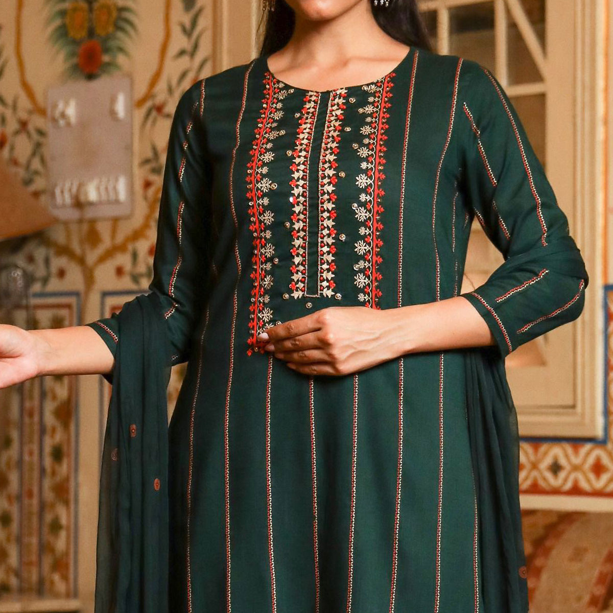 green-printed-with-embroidered-rayon-palazzo-suit