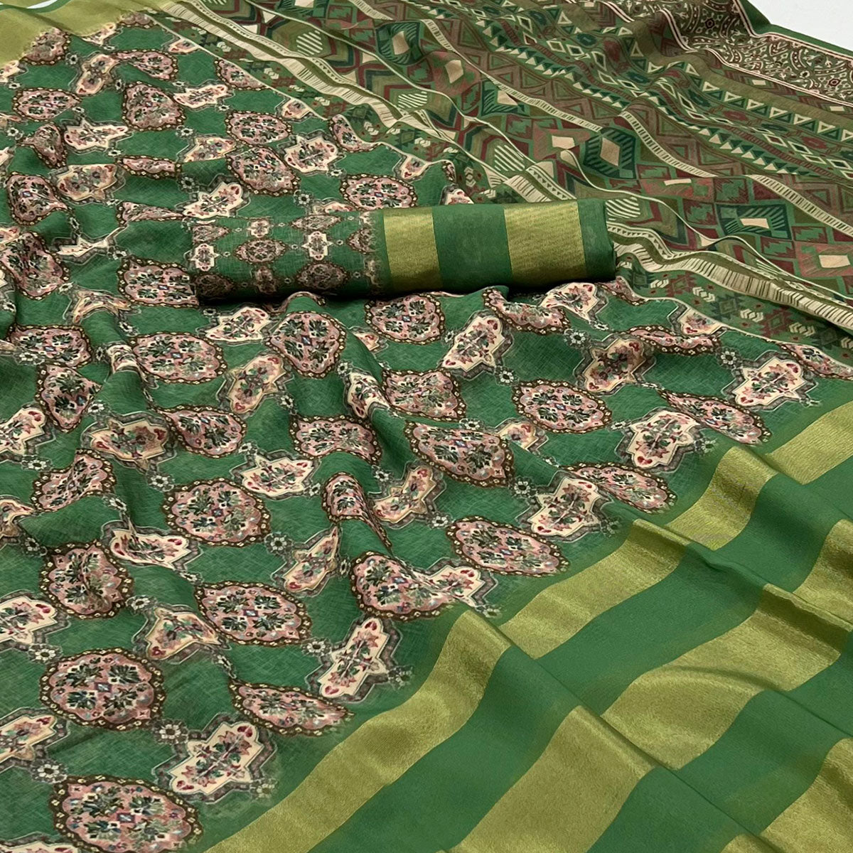 green-digital-floral-printed-viscose-saree-2