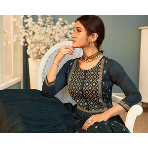grey-embroidered-georgette-gown-3