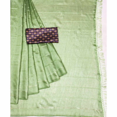 green-striped-pattern-manipuri-silk-saree