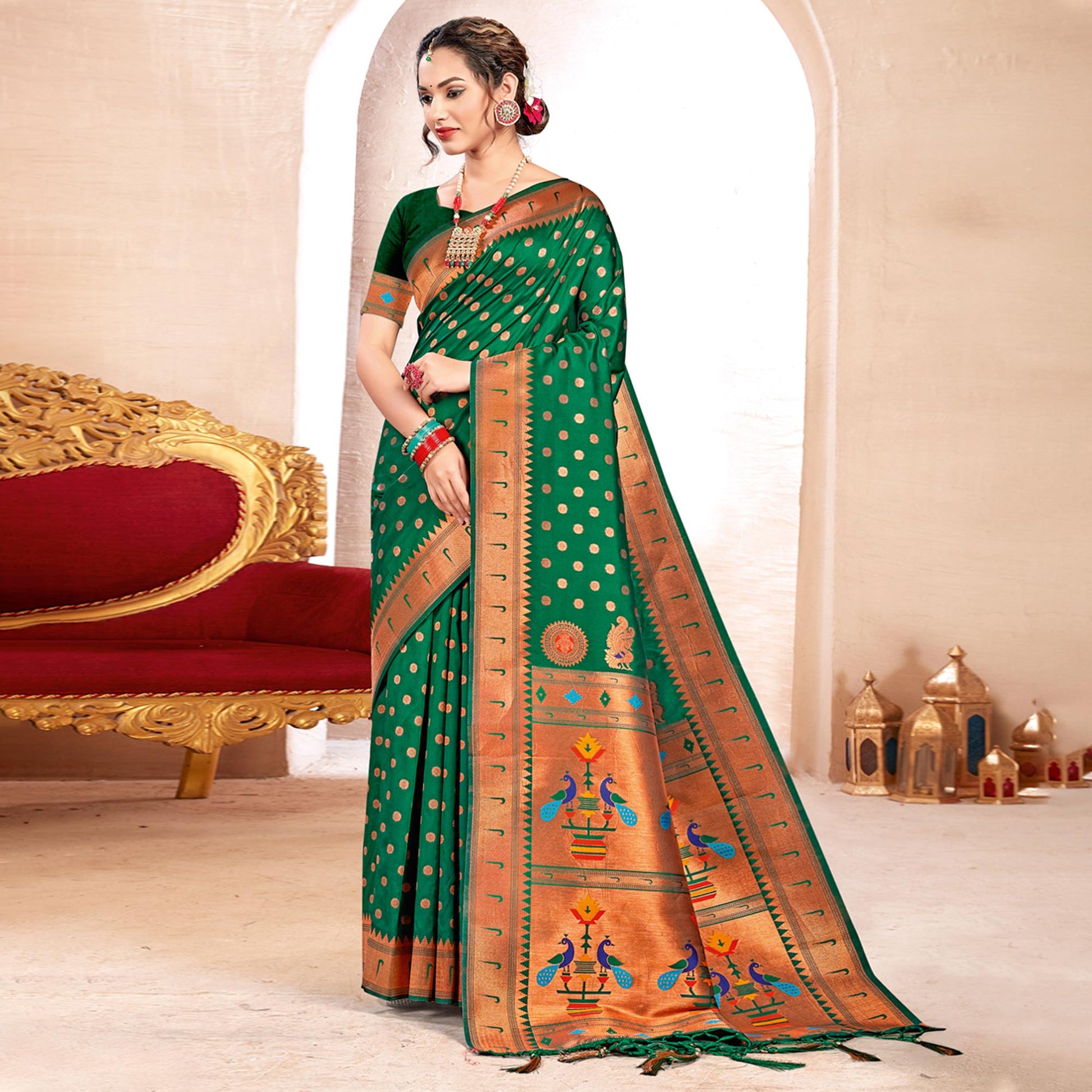 green-woven-art-silk-paithani-saree-with-tassels