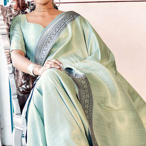 green-woven-kanchipuram-art-silk-saree