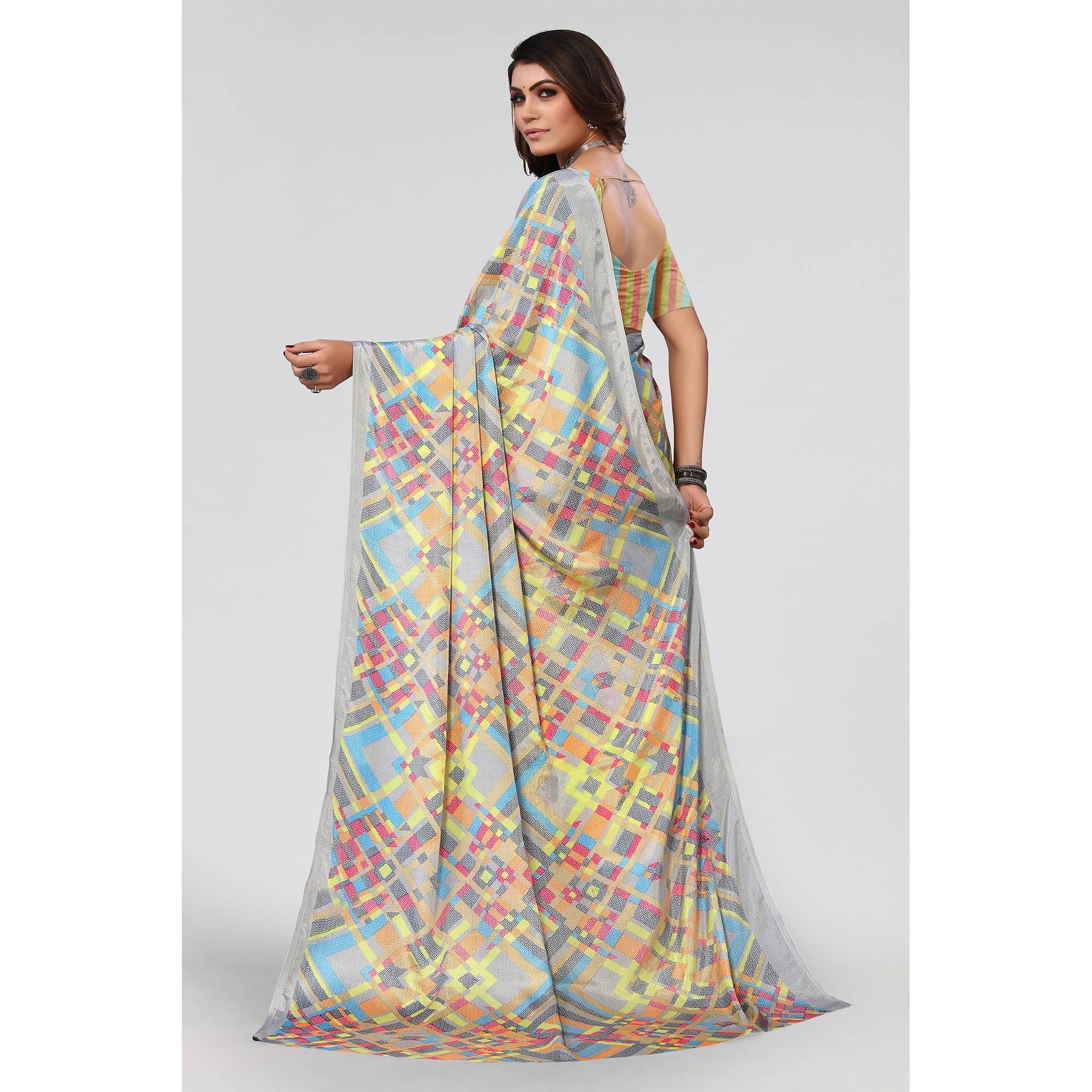 grey-geometric-printed-chiffon-saree