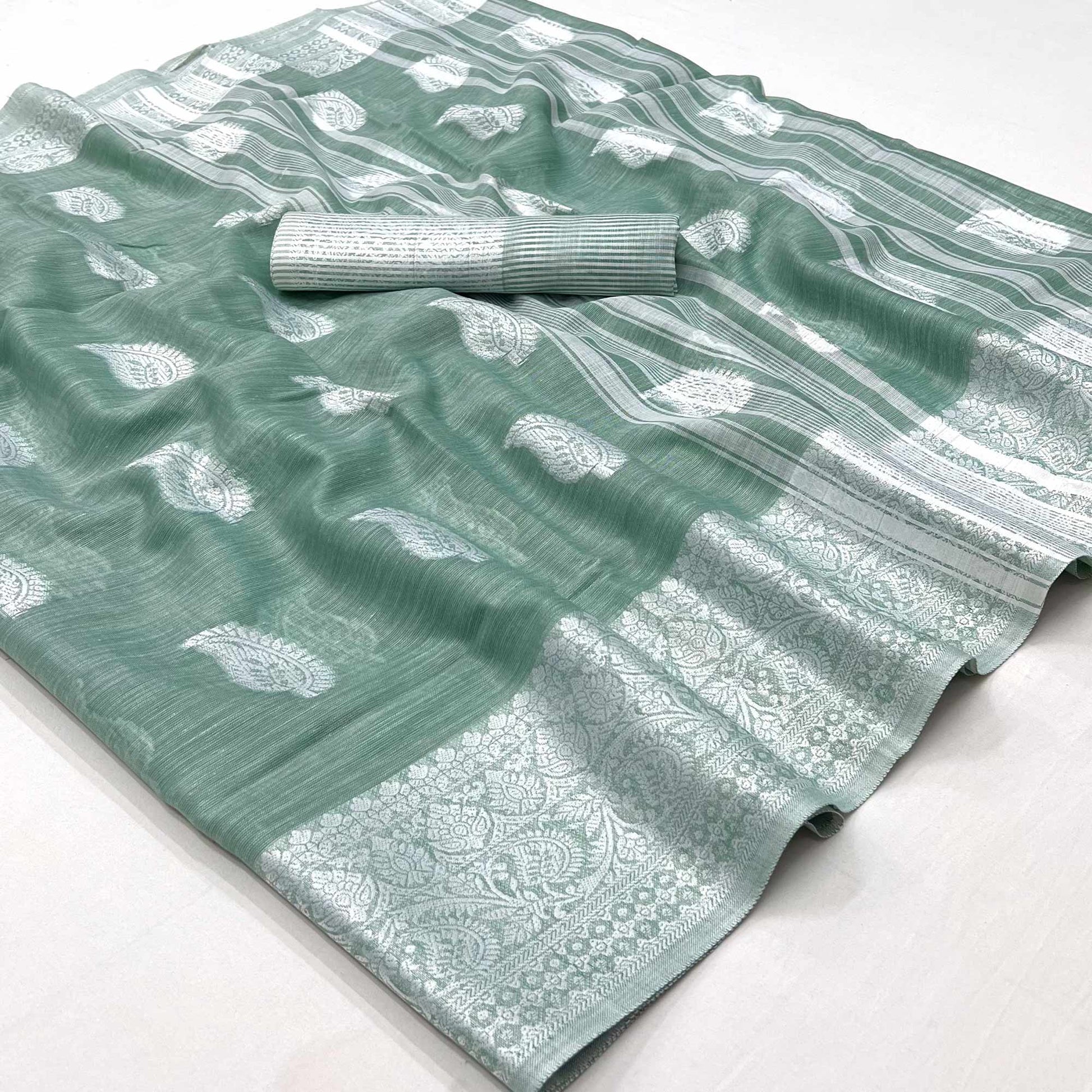 green-woven-linen-saree-3