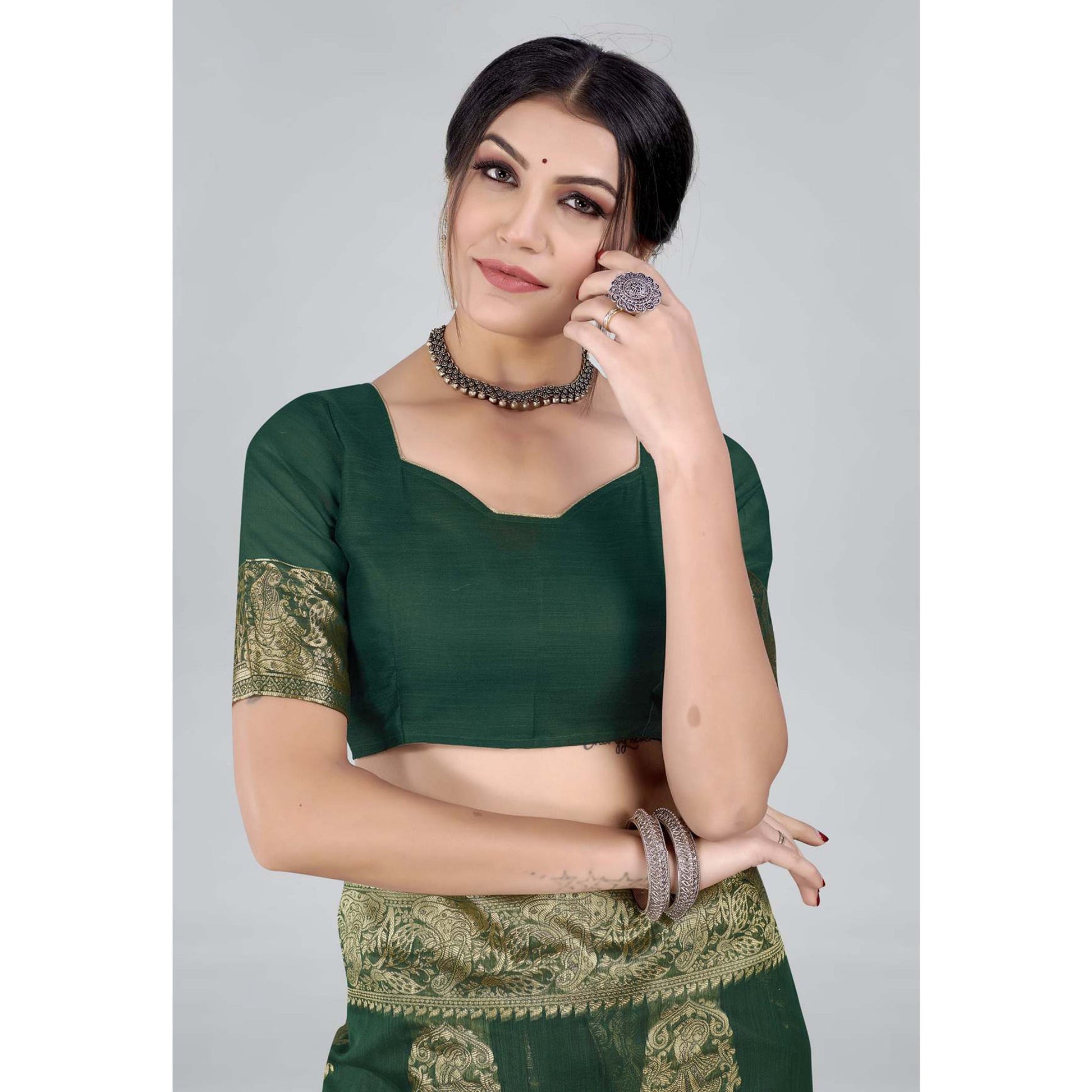 green-woven-organza-saree-with-tassels-4