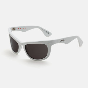 Isamu Solid White
