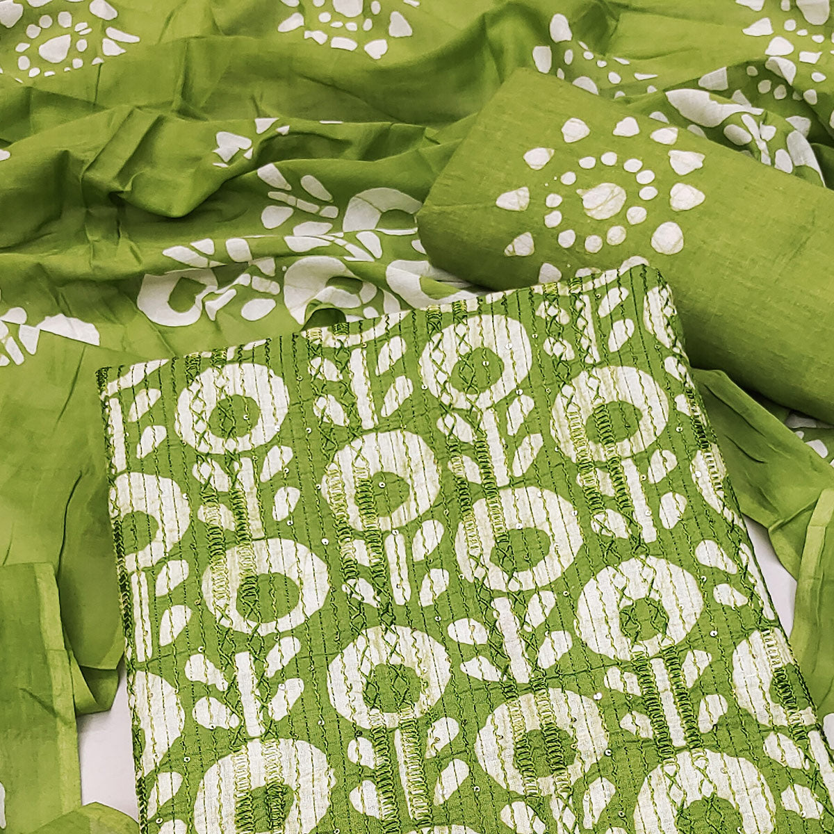 green-printed-embroidered-pure-cotton-dress-material