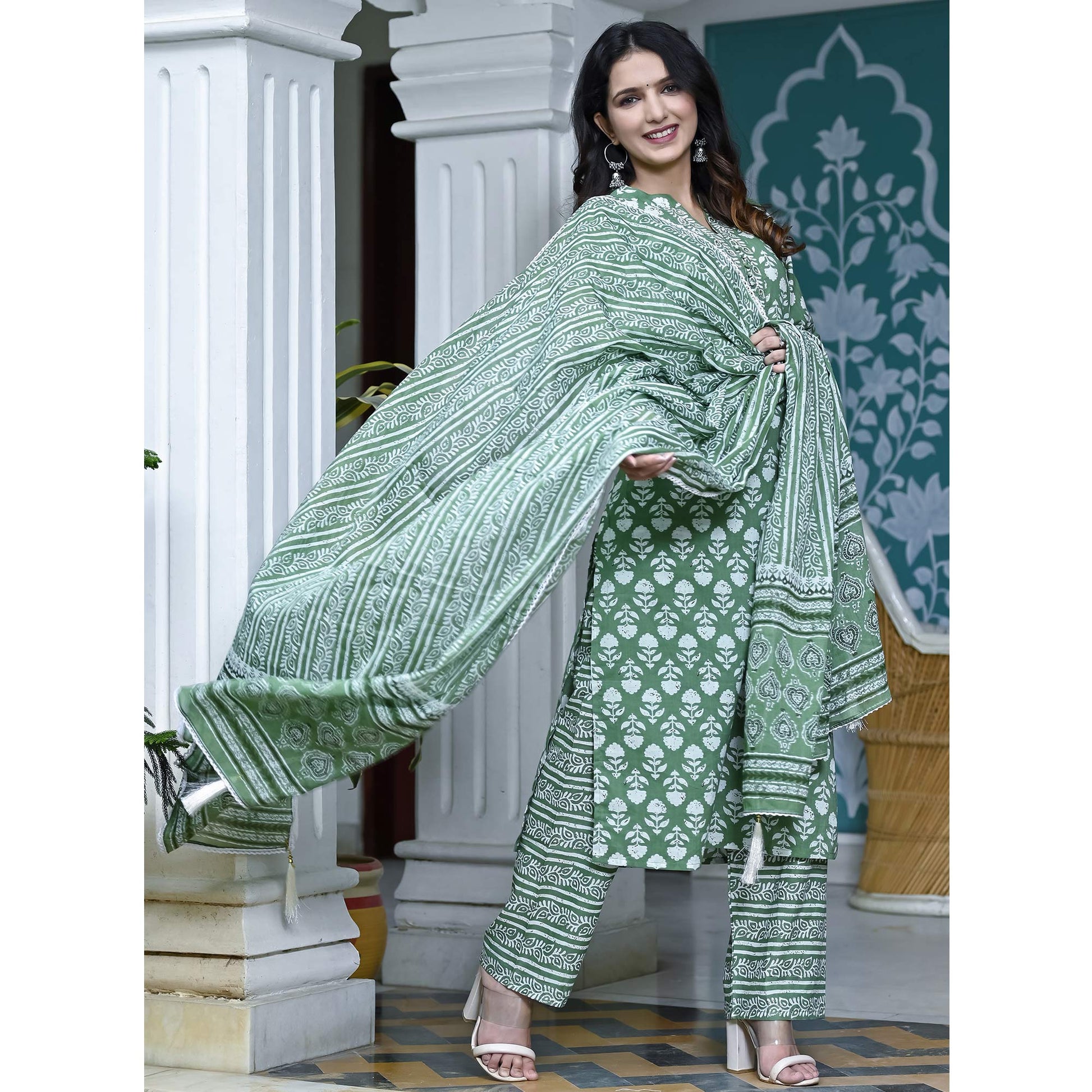 green-floral-printed-pure-cotton-suit-4