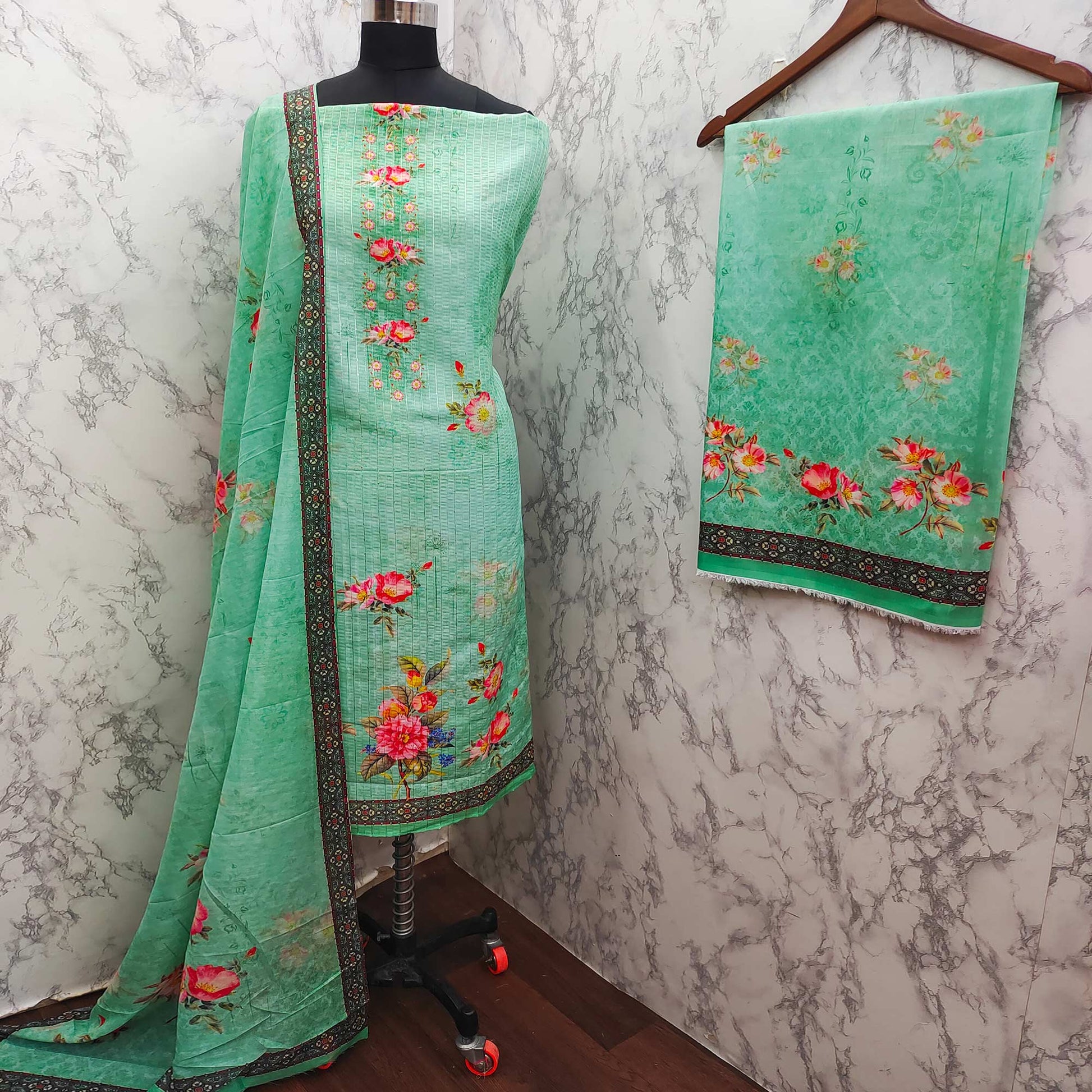 m-green-floral-digital-printed-muslin-dress-material