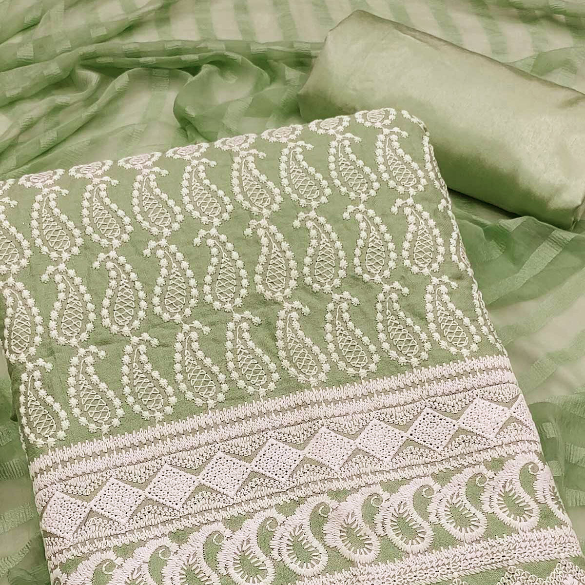 green-embroidered-poly-cotton-dress-material-2