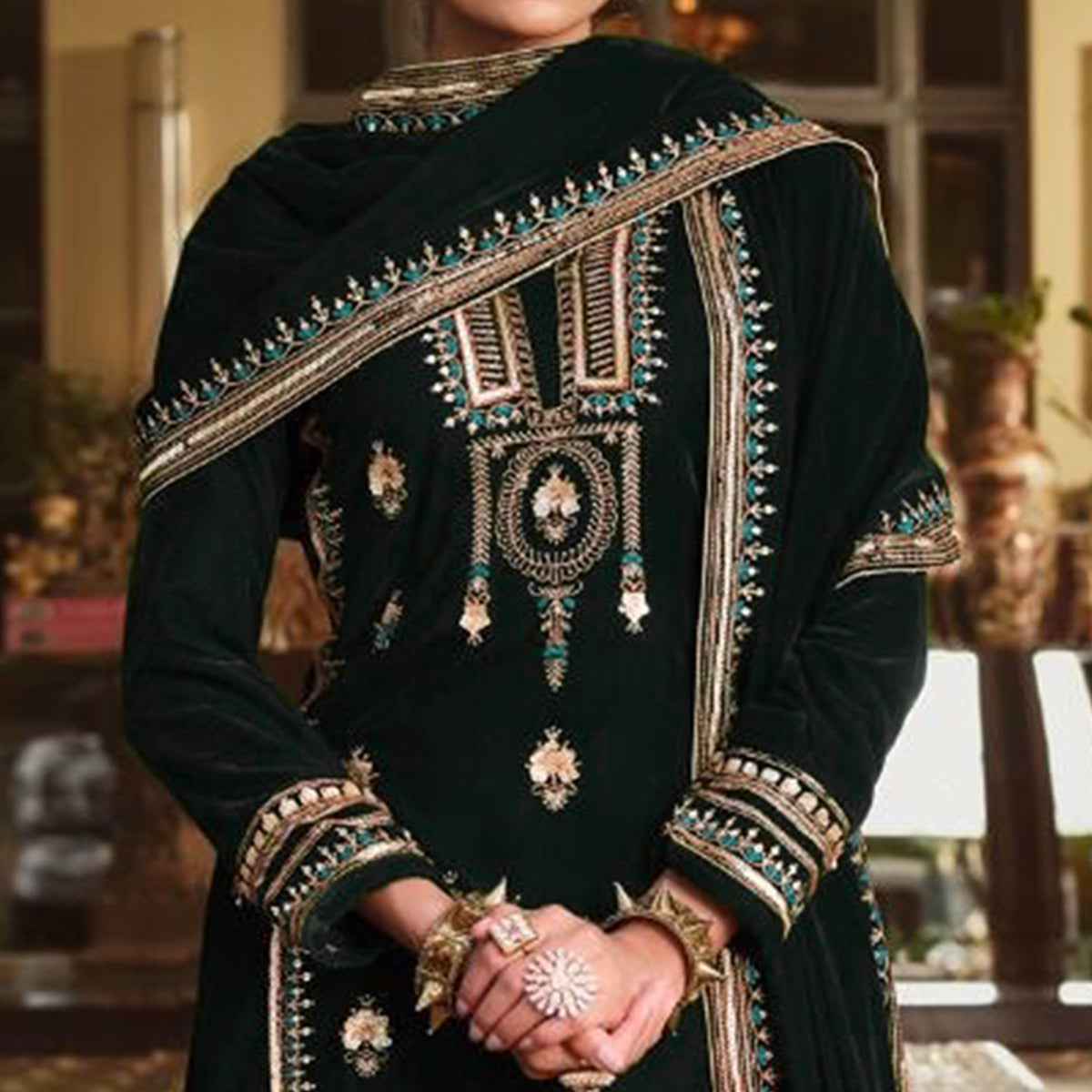 green-embroidered-velvet-pakistani-suit