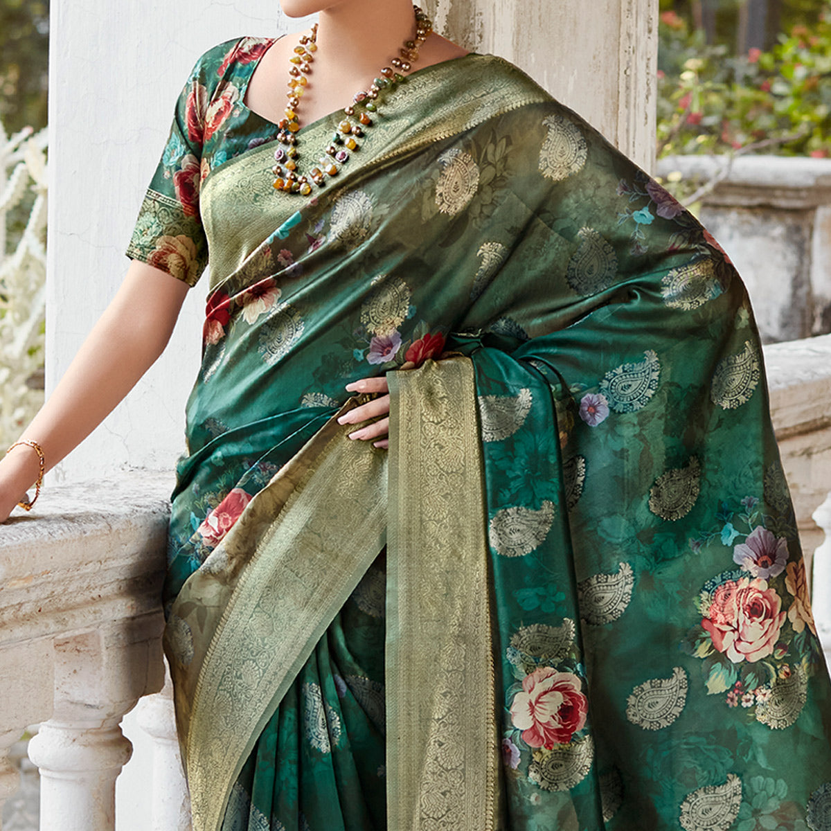 19-green-woven-with-floral-printed-art-silk-saree