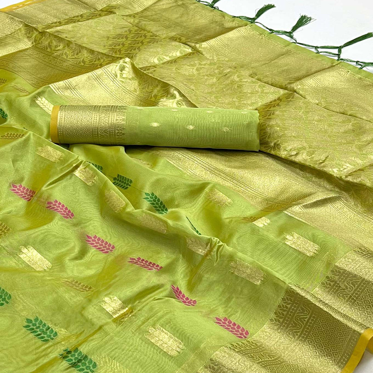 green-floral-woven-organza-saree-3