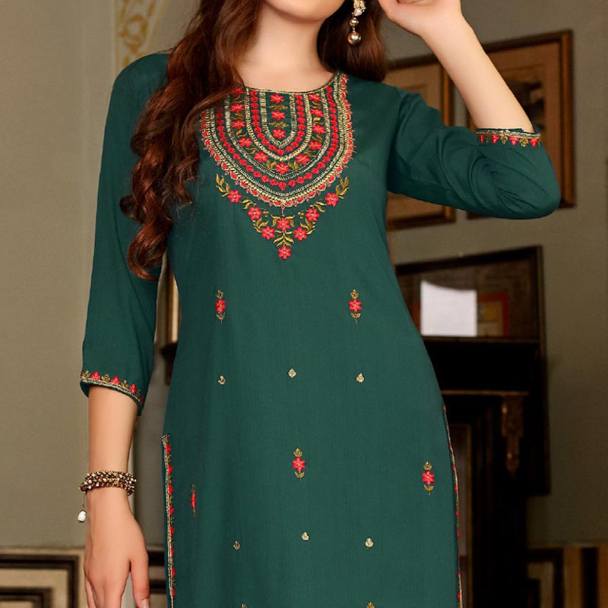 a-green-floral-embroidered-muslin-kurti