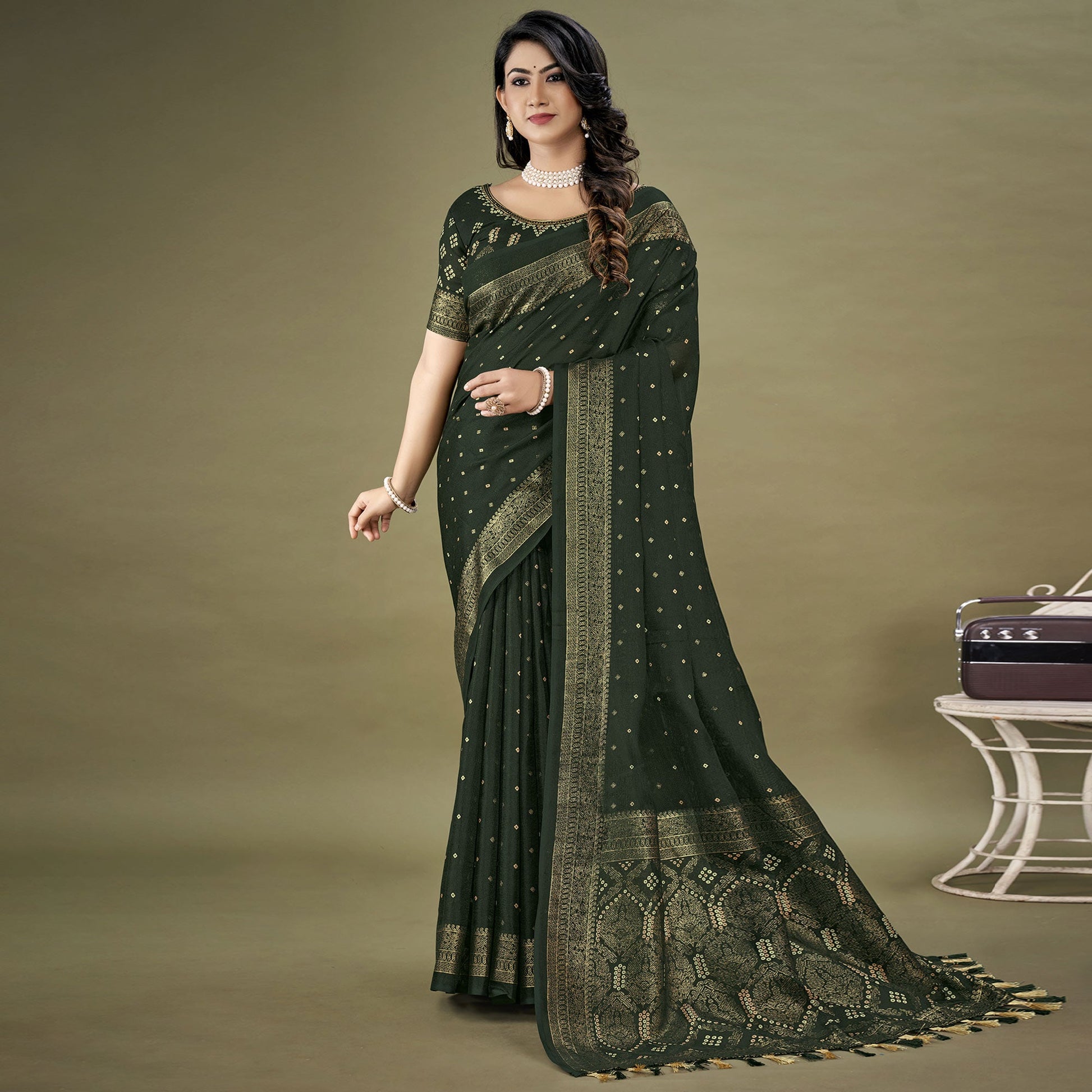 green-bandhani-printed-with-zari-border-jute-saree