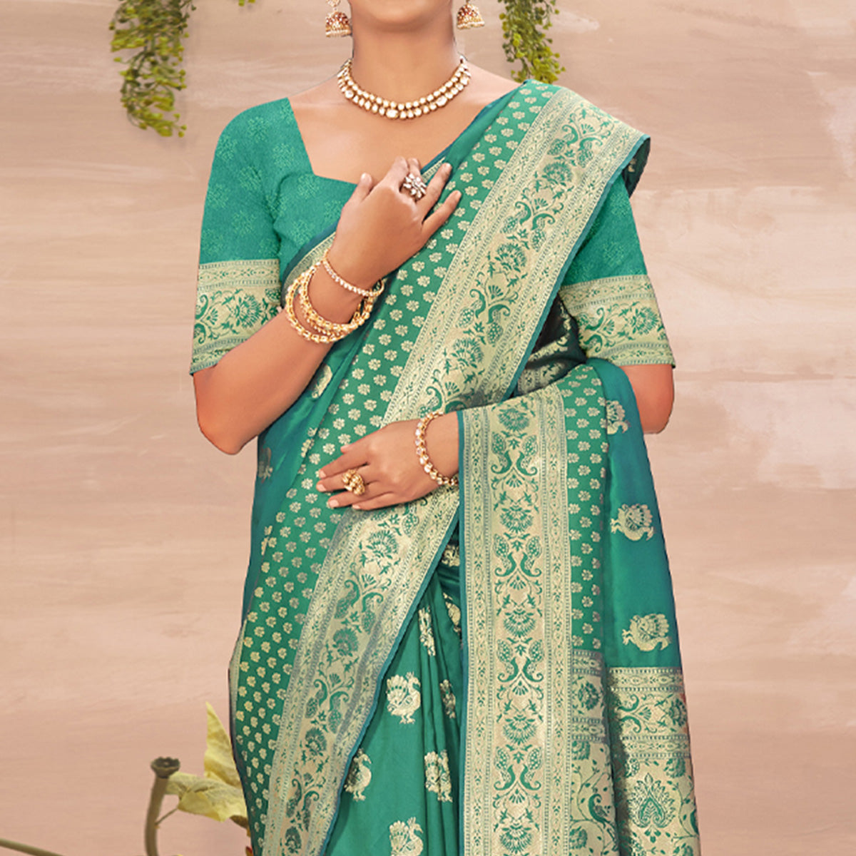 o-green-woven-art-silk-saree