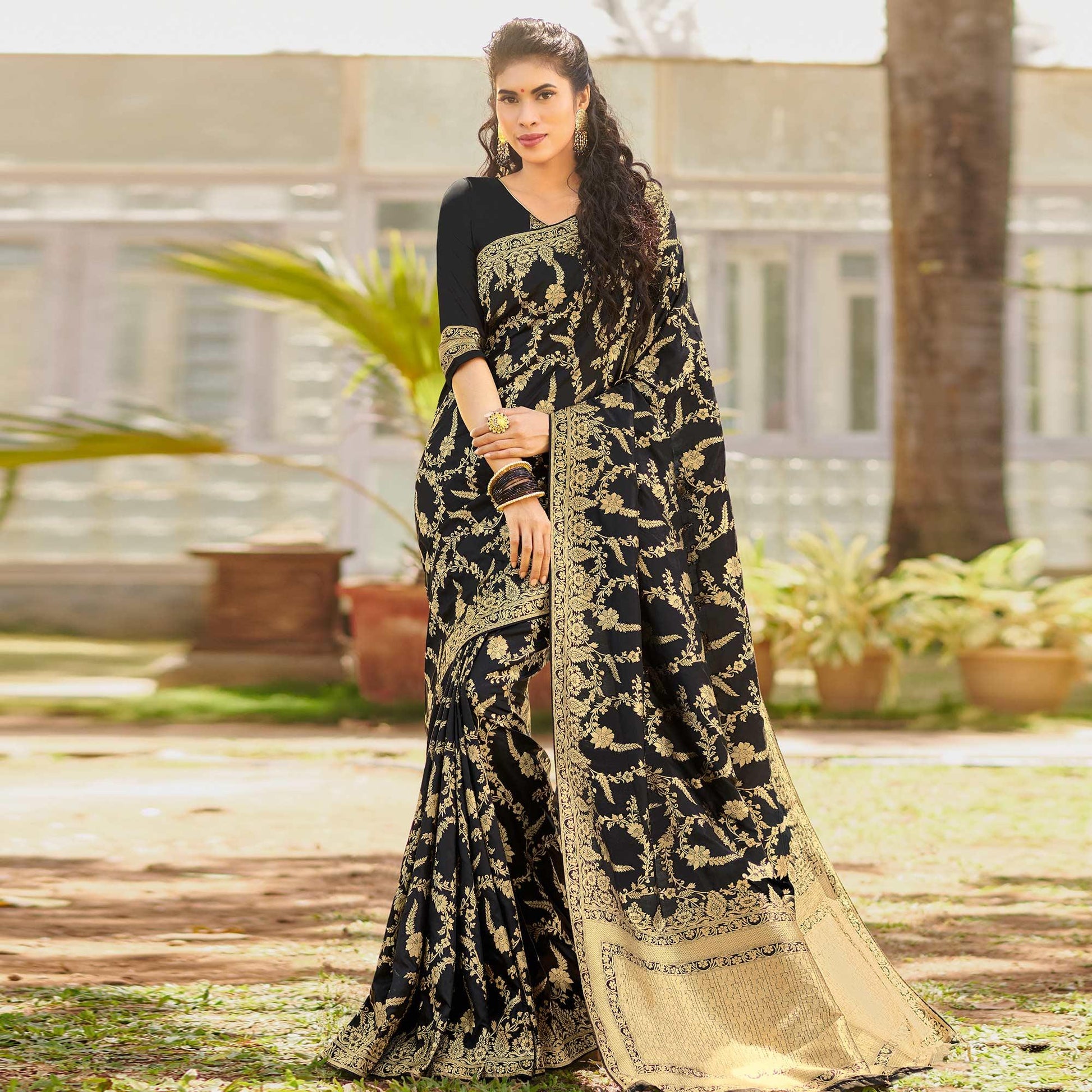 Flattering Black Colored Festive Wear Woven Silk Saree