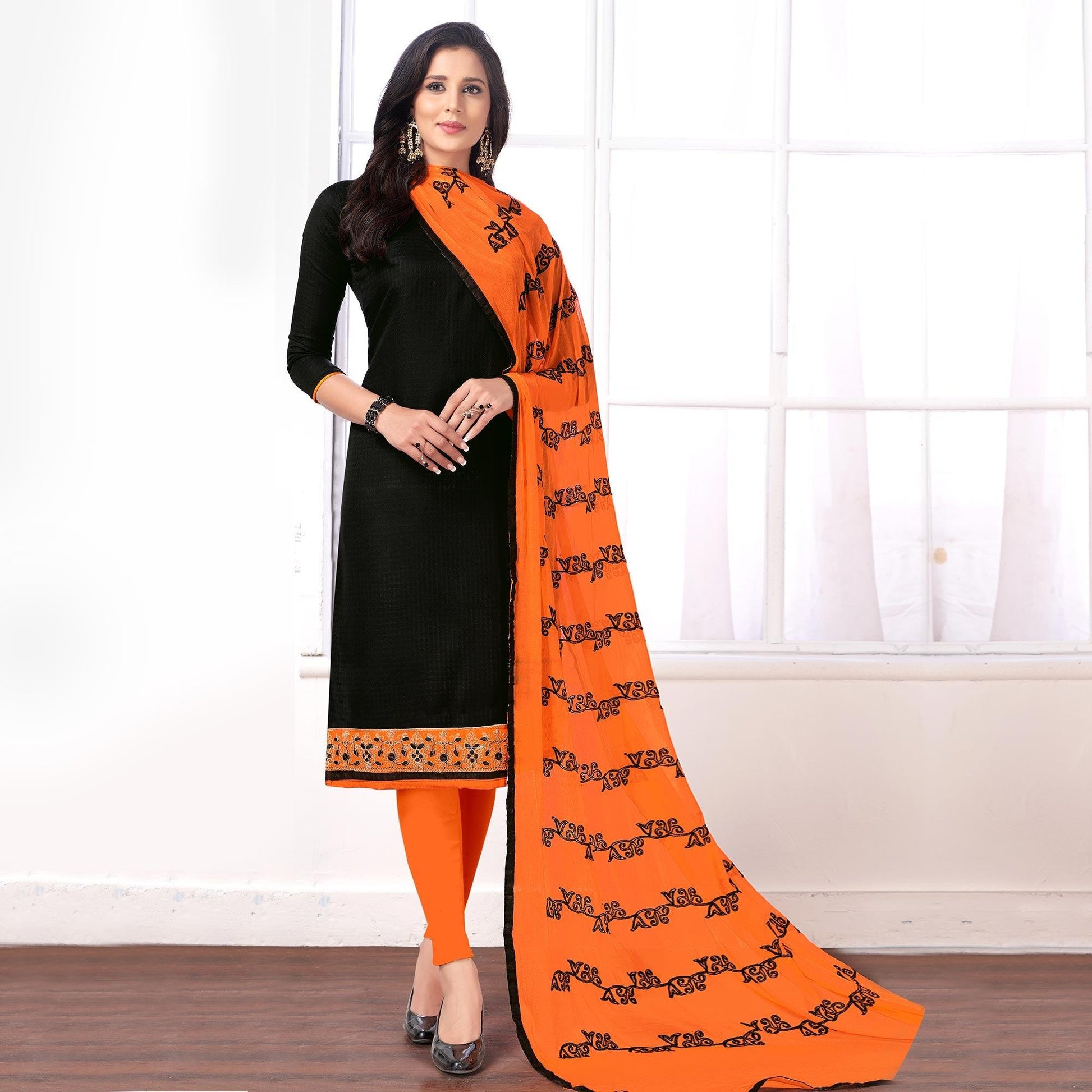 Flaunt Black Colored Partywear Embroidered Cotton Suit