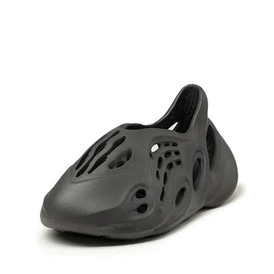 YEEZY FOAM RNR CARBON