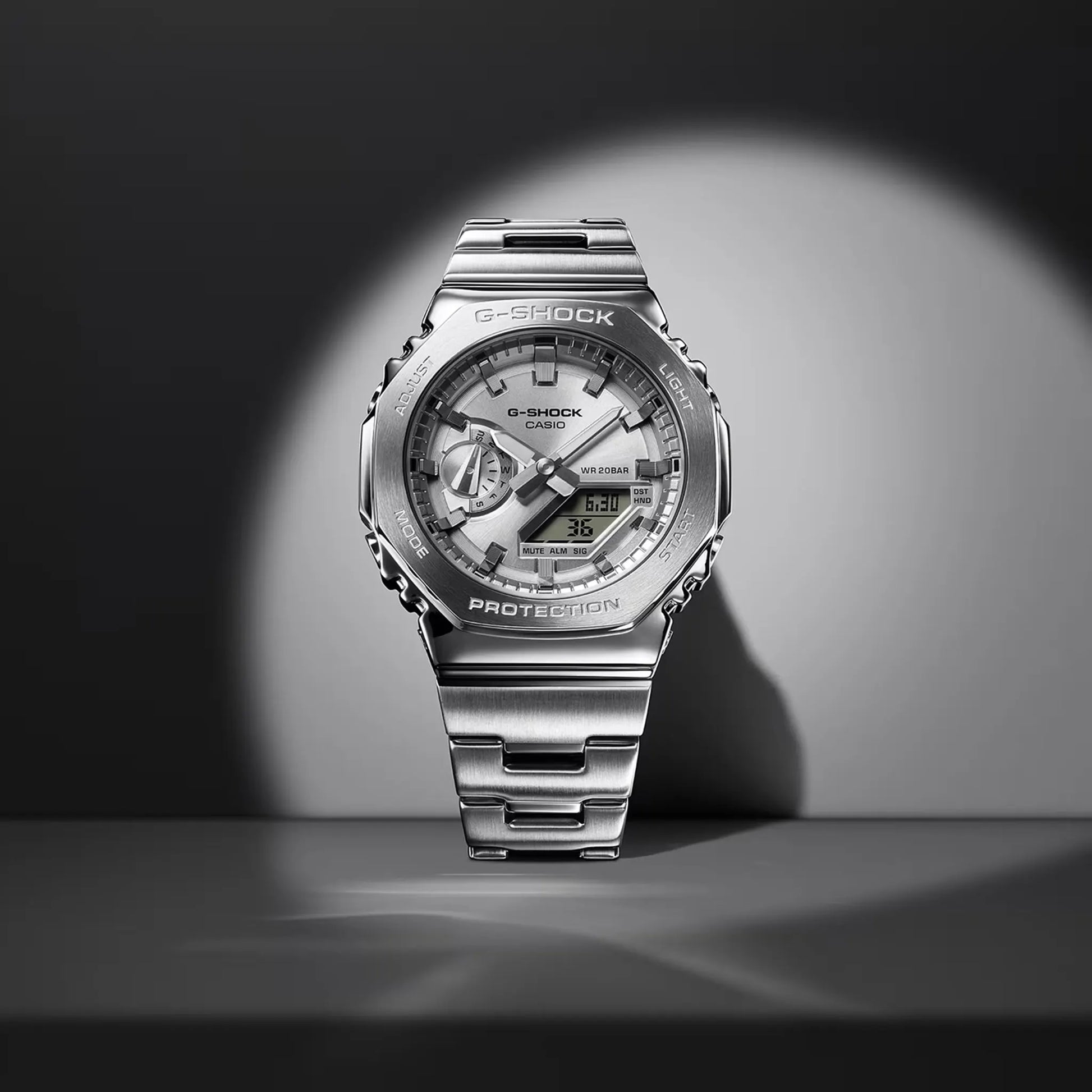 G-Shock Casio GM-2110D-7AER Silver