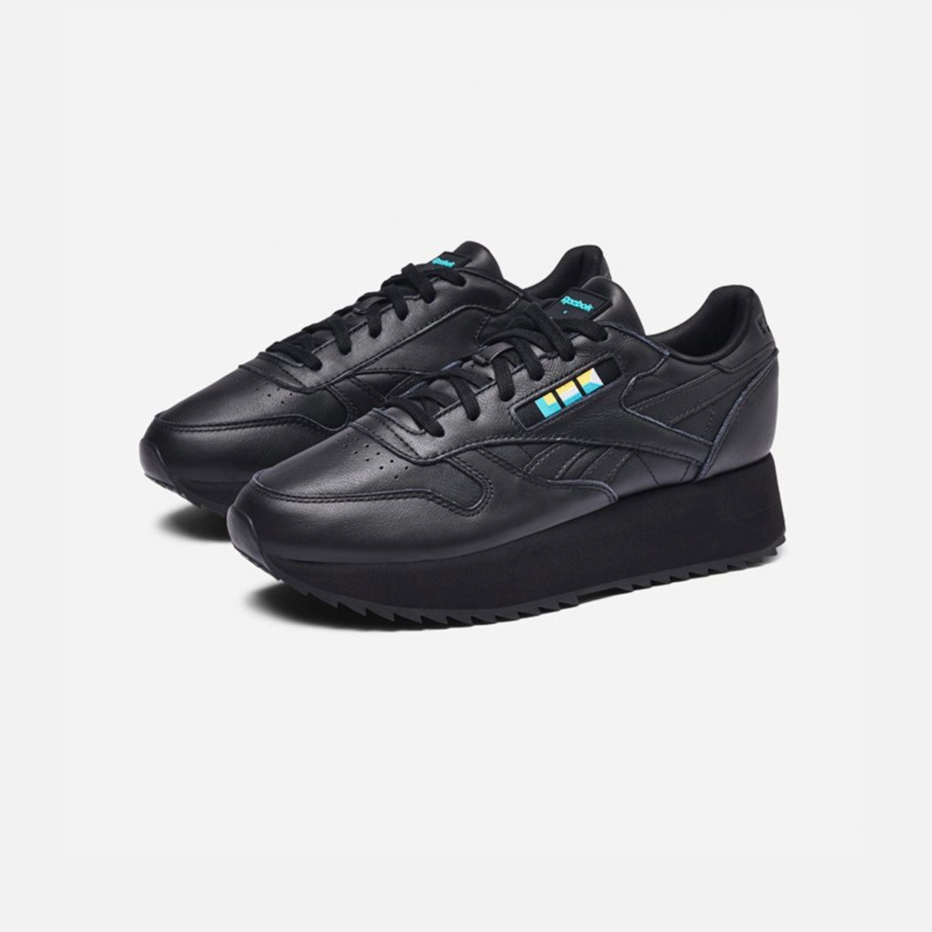 Reebok | CLASSIC LEATHER DOUBLE X GIGI HADID