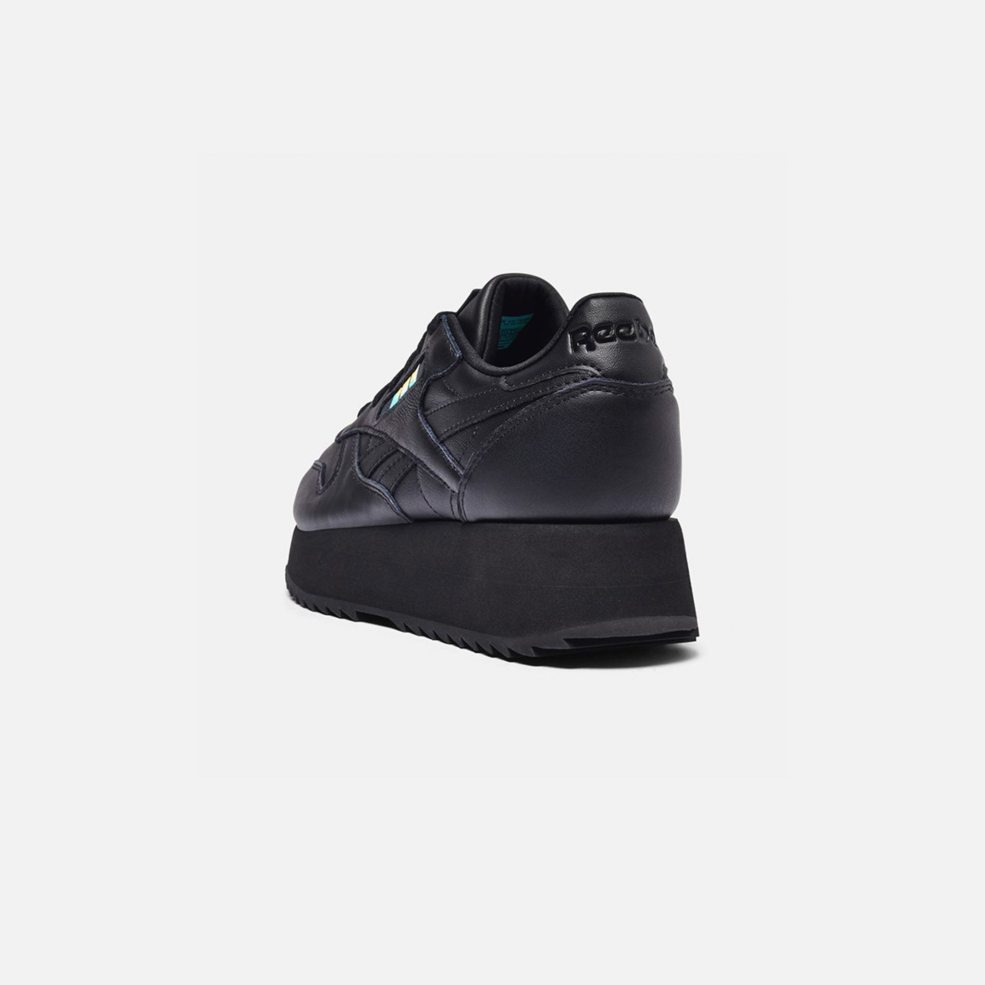 Reebok | CLASSIC LEATHER DOUBLE X GIGI HADID