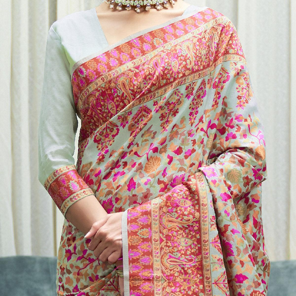 Gleaming Green Coloured Festive Wear Handloom Woven Silk Saree