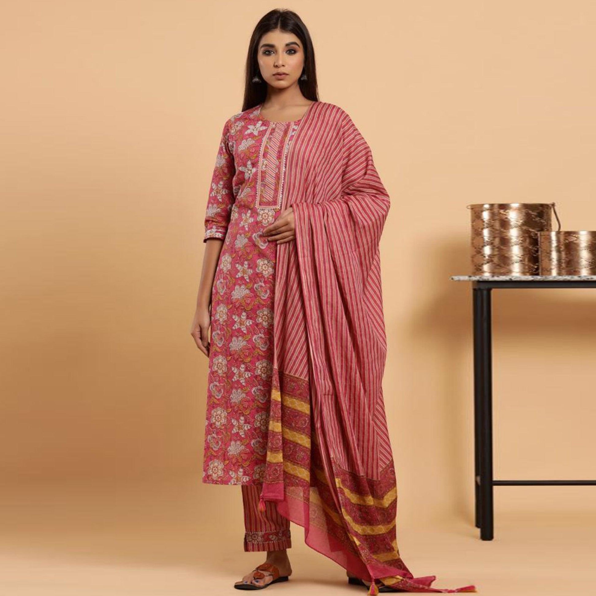 Glorious Pink Colored Casual Wear Printed Cotton Kurti - Palazzo Set With Dupatta