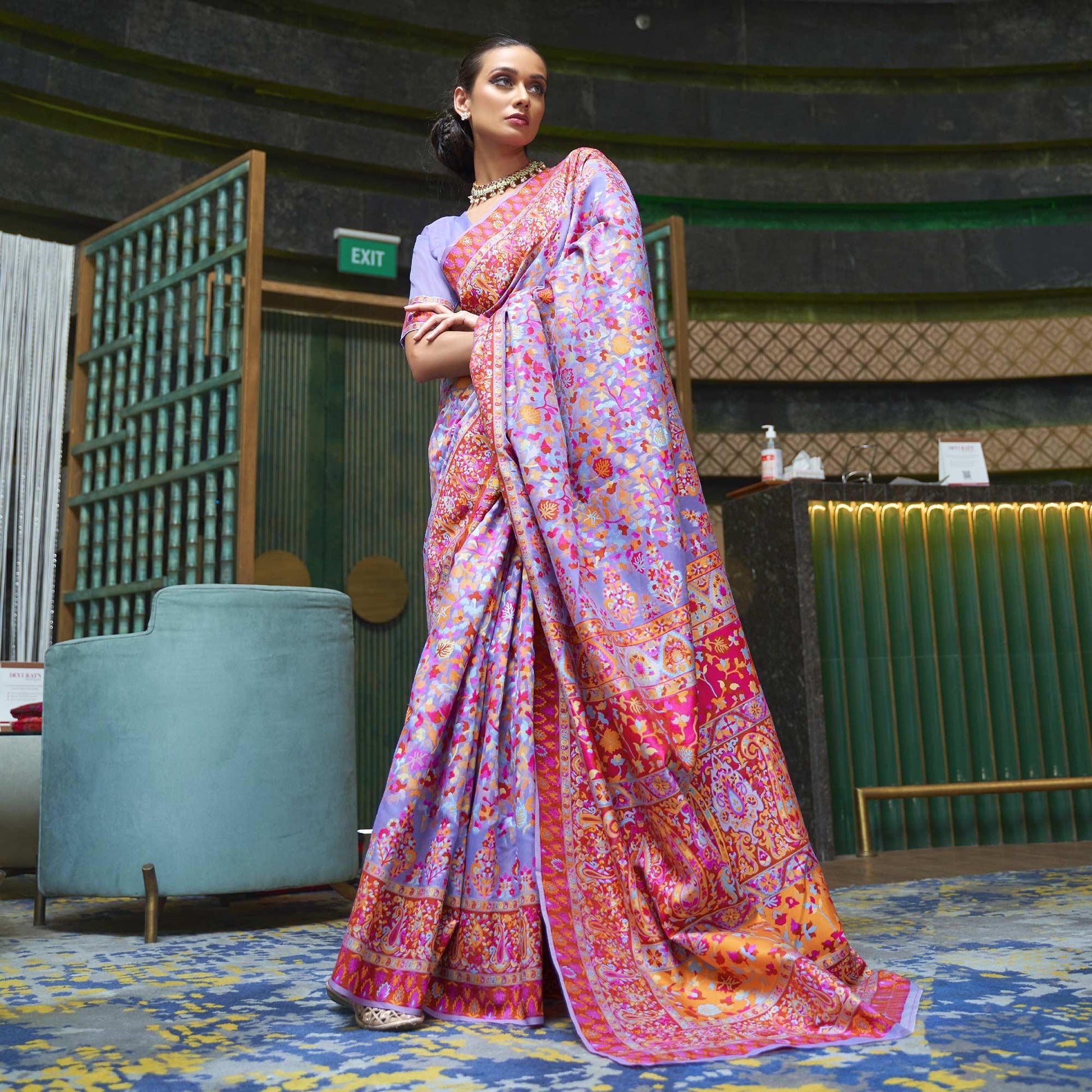 glowing-purple-coloured-festive-wear-handloom-woven-silk-saree-103405
