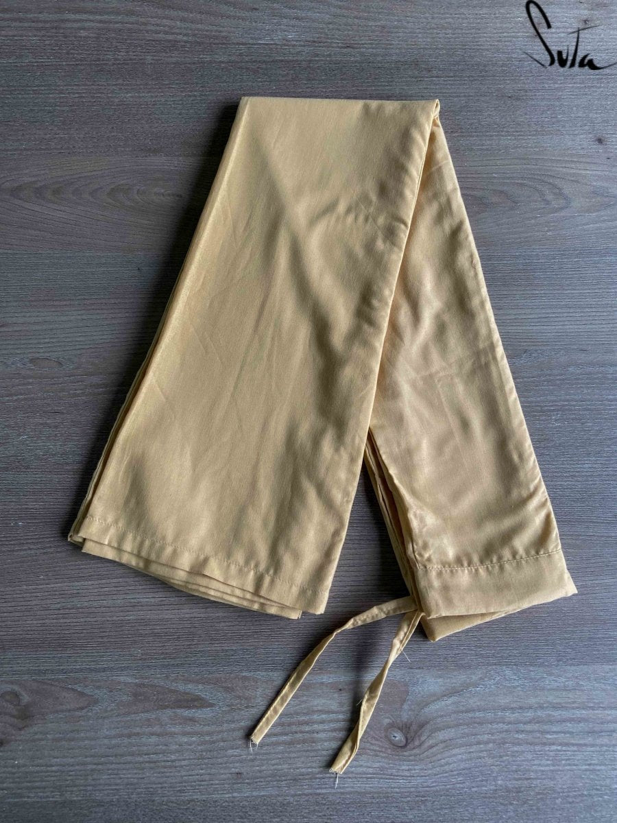 Gold and gilded (UNDERSKIRT)