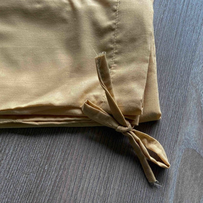 Gold and gilded (UNDERSKIRT)