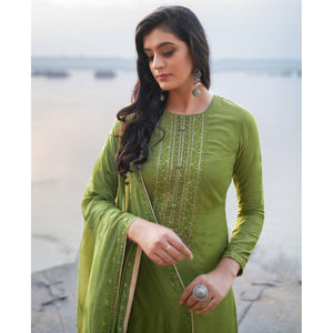 graceful-green-coloured-handwork-partywear-cotton-silk-palazzo-suit-90537
