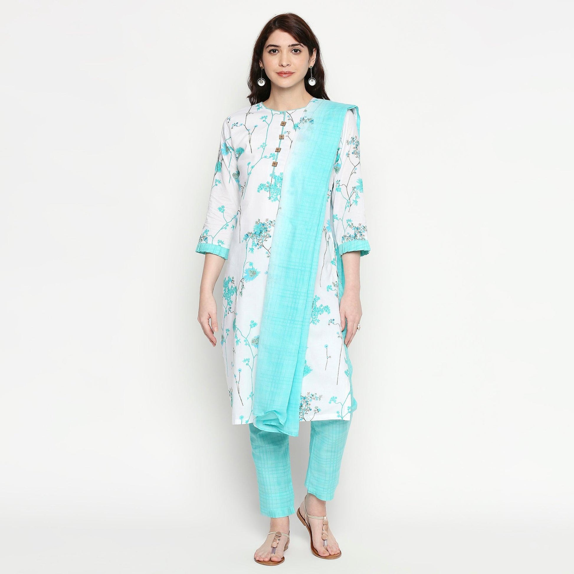 graceful-white-blue-colored-casual-wear-floral-printed-cotton-kurti-pant-set-with-dupatta-59277