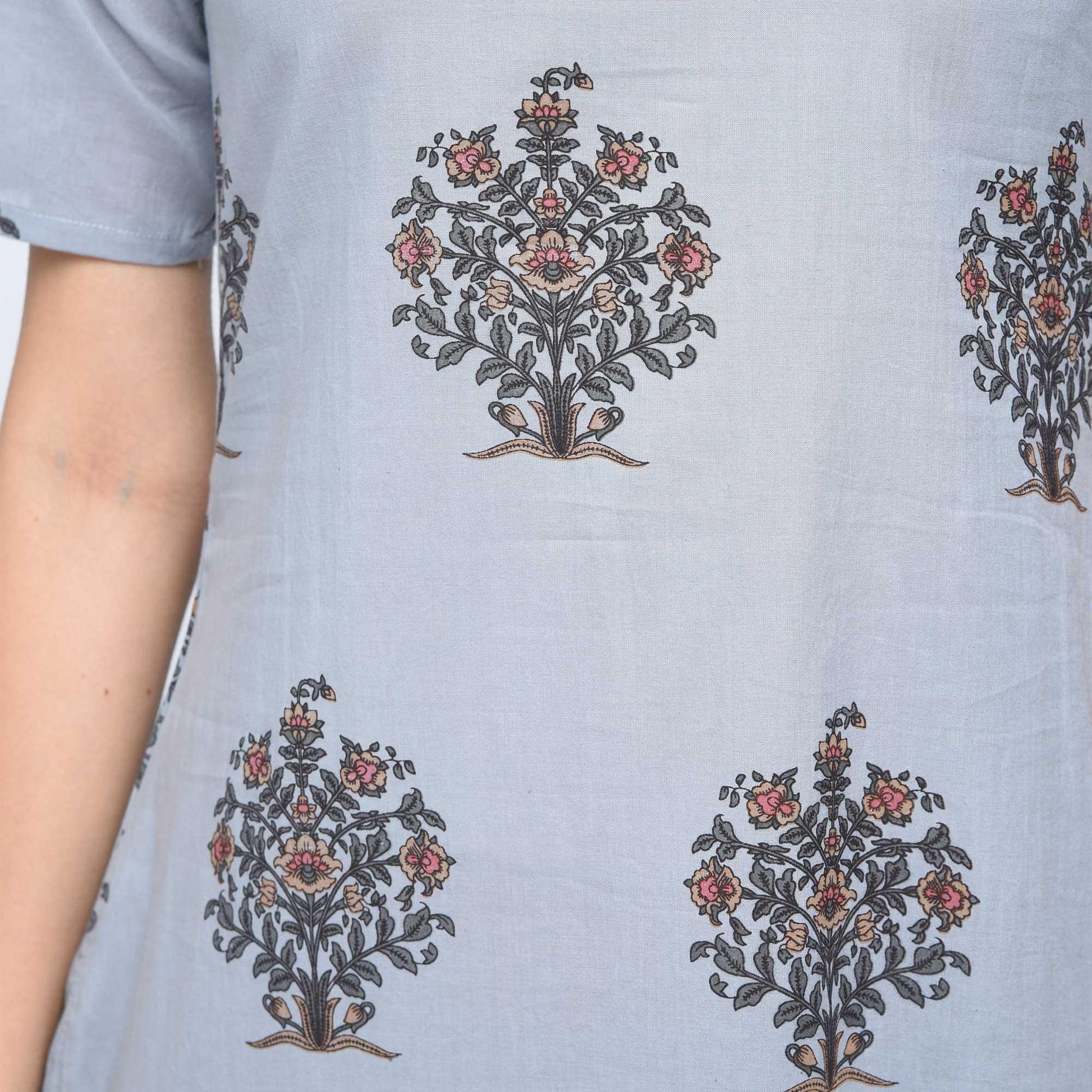 graceful-gray-colored-casual-printed-cotton-palazzo-suit