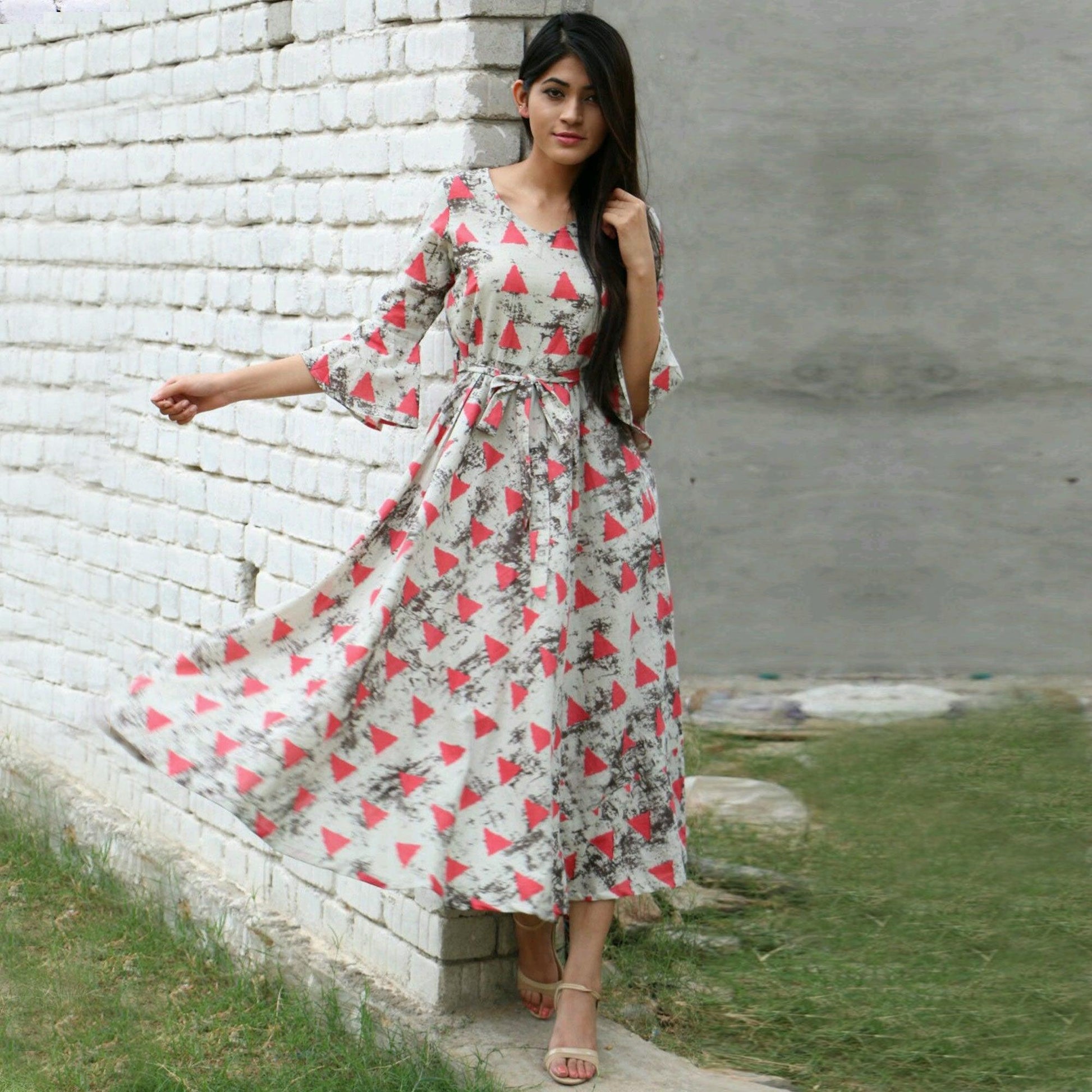 graceful-gray-pink-colored-designer-partywear-printed-pure-rayon-kurti-43398