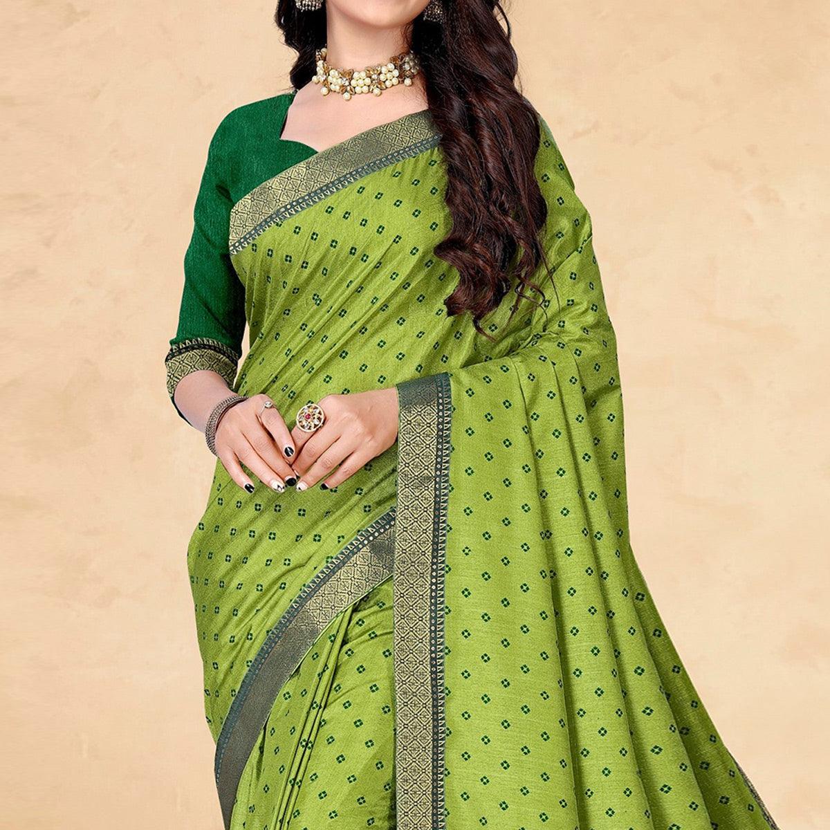 green-bandhani-printed-vichitra-silk-saree