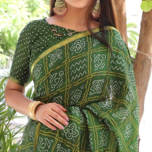 green-bandhani-printed-with-woven-border-tapetta-silk-saree