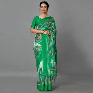 green-casual-art-silk-printed-saree-with-unstitched-blouse-93894
