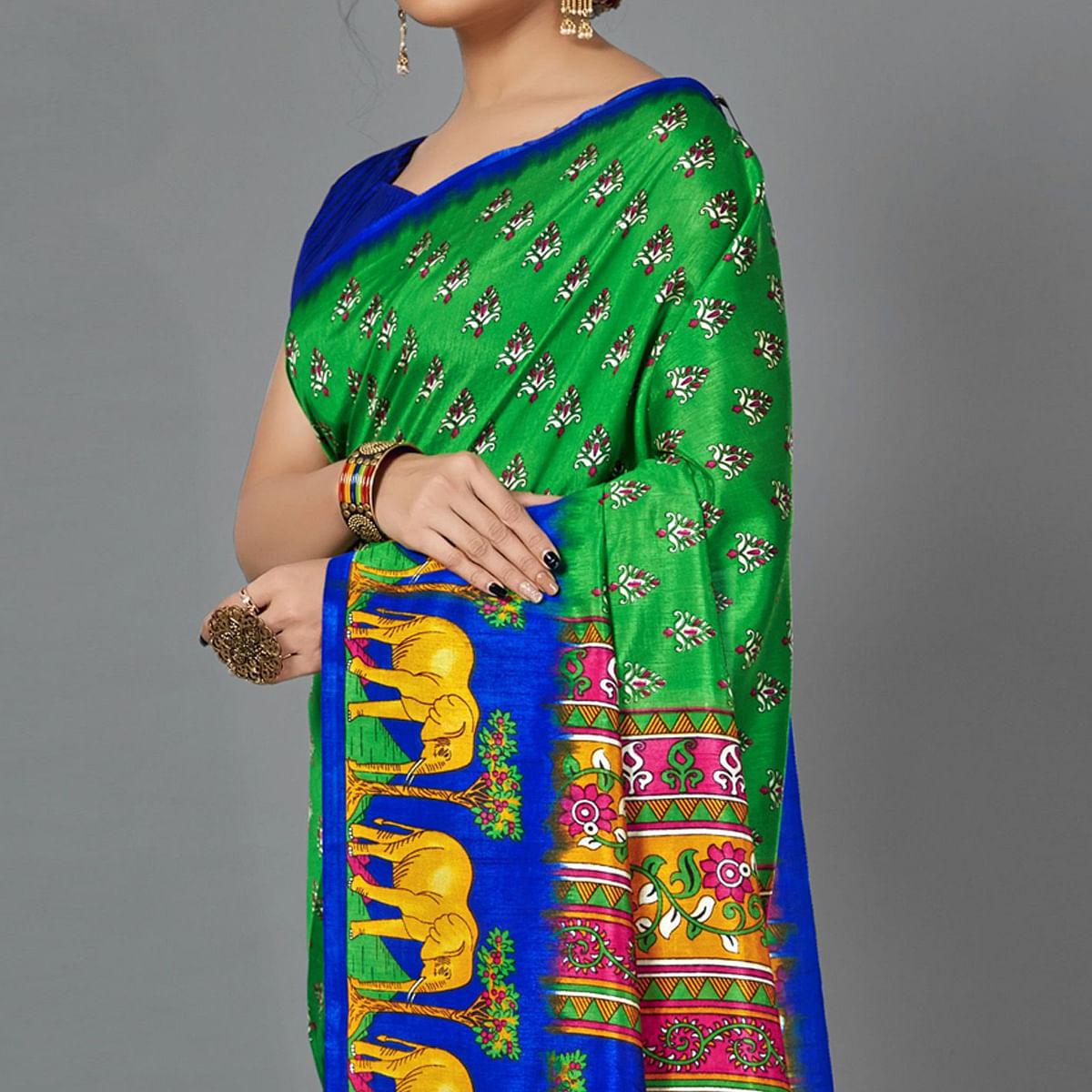 green-casual-art-silk-printed-saree-with-unstitched-blouse-94021
