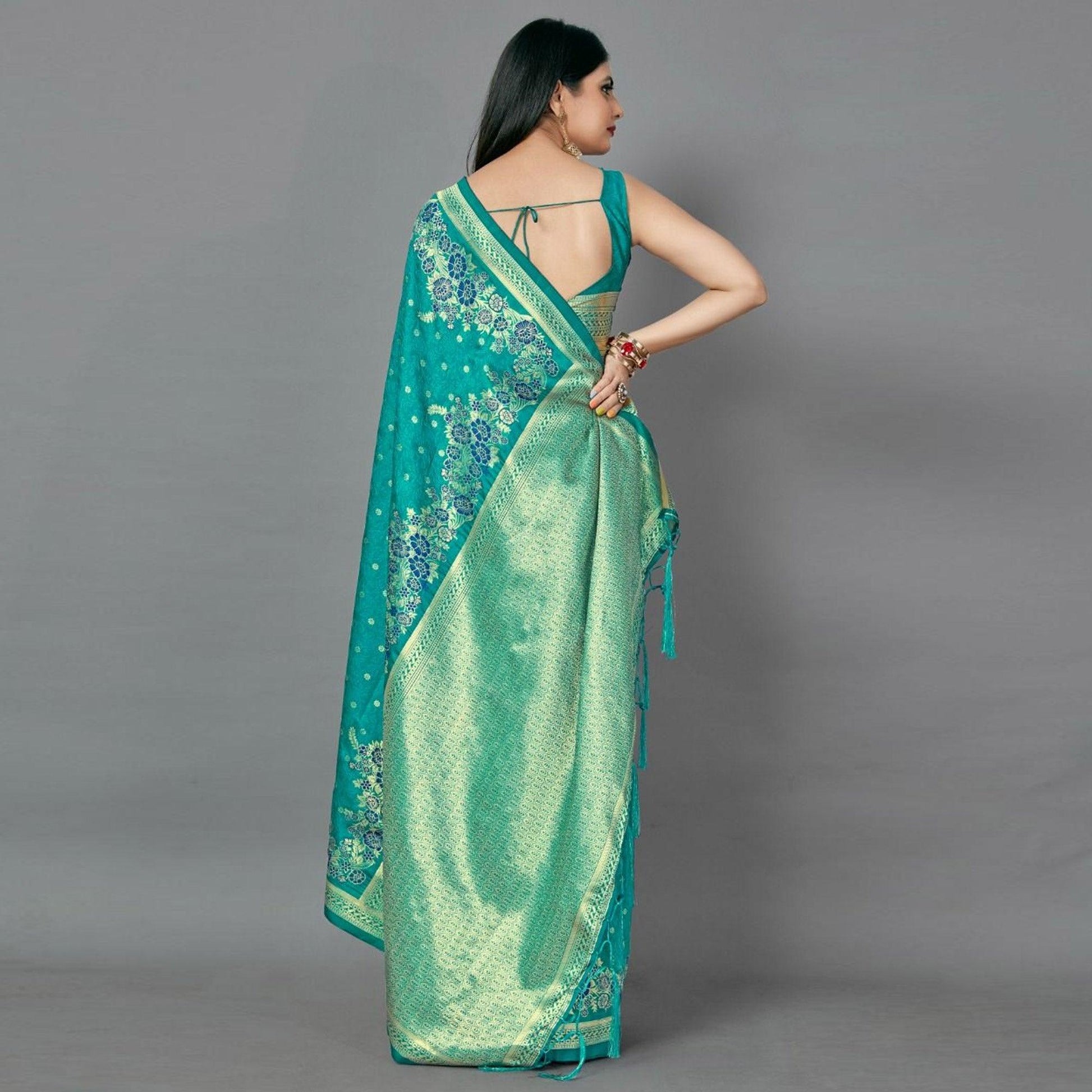 green-casual-silk-blend-printed-saree-with-unstitched-blouse-94014