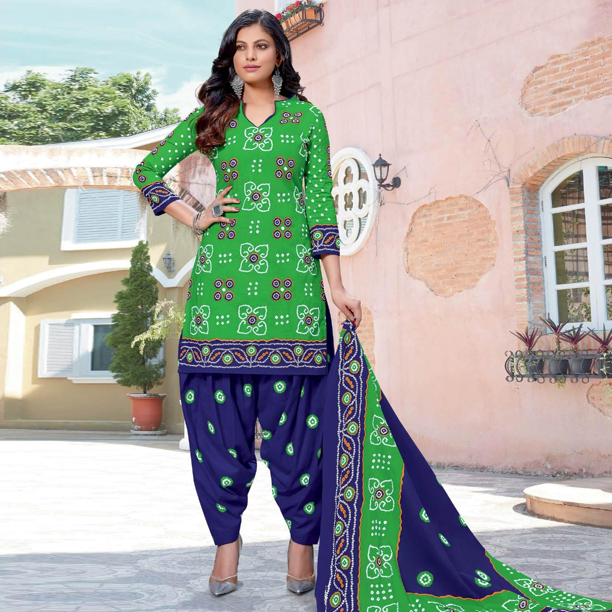 green-casual-wear-bandhani-printed-cotton-dress-material-106567