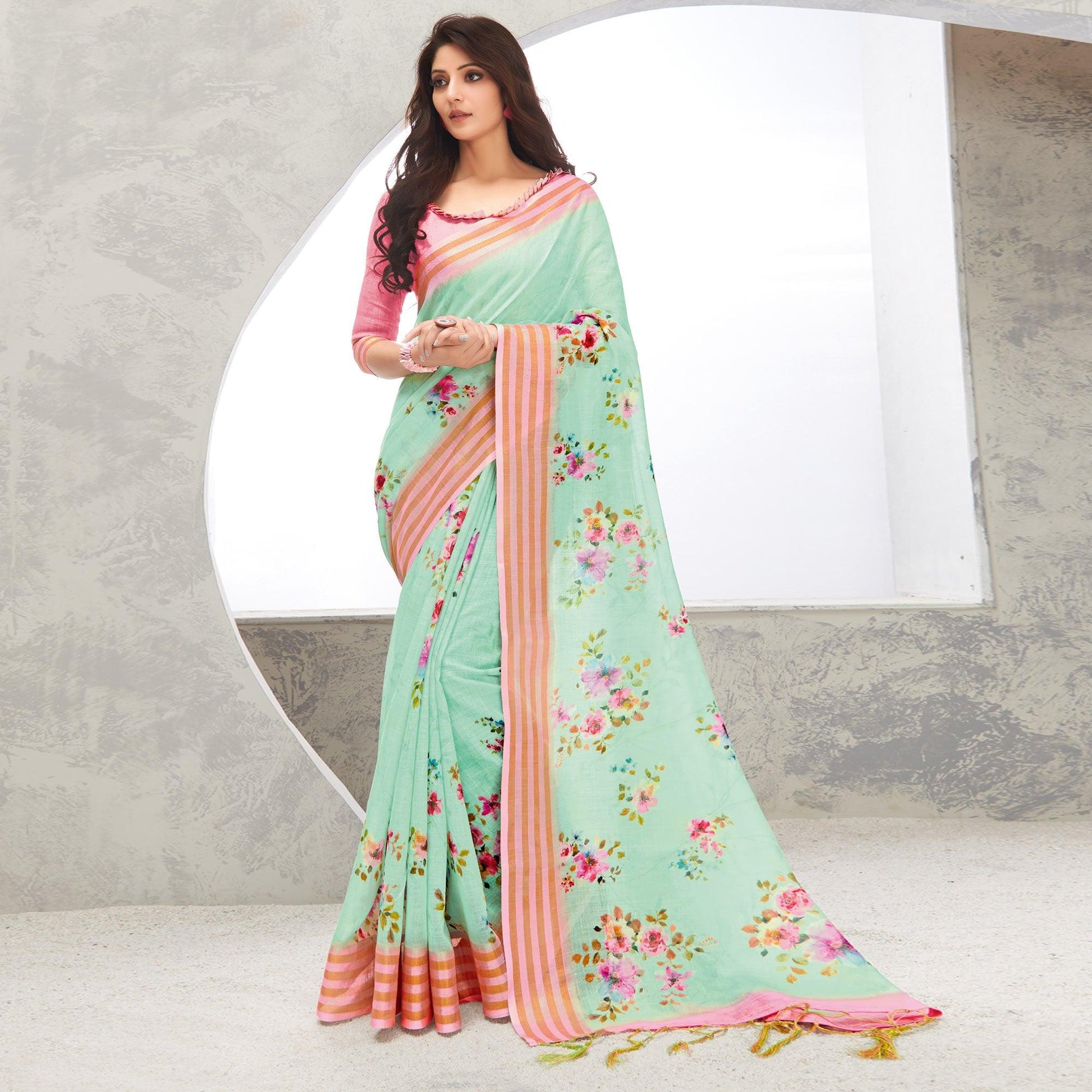 green-casual-wear-digital-printed-pure-linen-saree-126131
